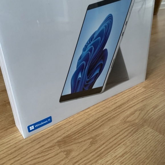 NEW! Microsoft Surface Pro 8 13" 128GB SSD Intel Core i5-1135G7 2.4GHz 8GB RAM - Picture 5 of 5